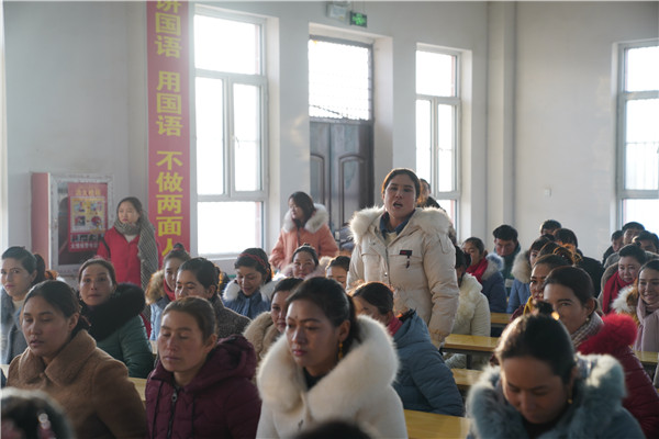 伊對深入新疆開展網絡扶貧 探索情感幫扶新模式