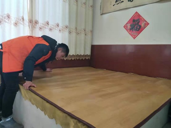 甘肅酒泉暖季地暖科技石墨烯電暖炕墊廣受好評(píng)火爆熱銷中