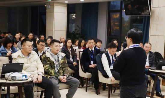 頂呱呱集團千人宣誓：用NPS更好賦能客戶滿意度