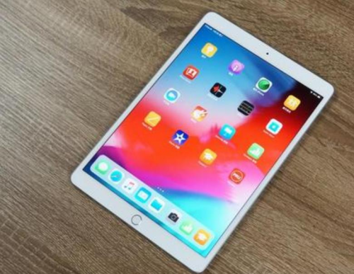 漲知識！給 iPhone 和 iPad 快充，充電器功率越大就越快嗎？