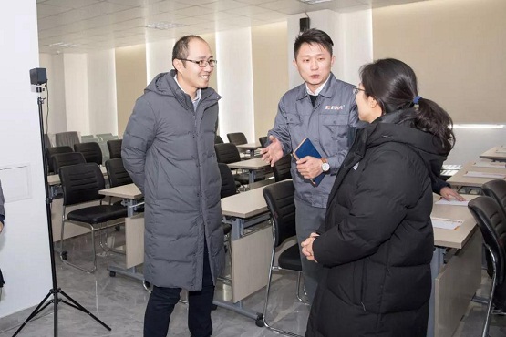 互看互學互比，天津市30位互聯(lián)網企業(yè)家做客拾起賣