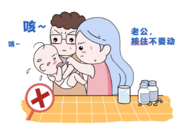 危險(xiǎn)！千萬別這么喂藥！佳貝艾特進(jìn)口羊奶粉教你正確喂藥小知識(shí)