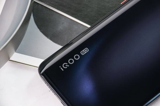 買iQOO 3上天貓超品，購機享14重“壕”禮