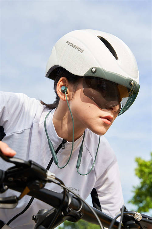 OPPO Enco M33旗艦降噪耳機驚喜開售，運動愛好者的最佳搭子
