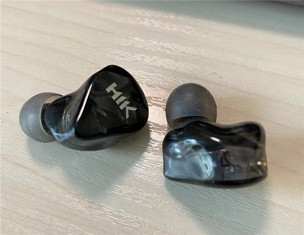 氦刻HIK S1：清晰靈敏的耳機(jī)，音效均衡豐富，給人觸電般的心動(dòng)音質(zhì)