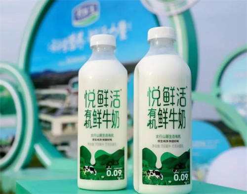 君樂寶悅鮮活鮮牛奶品質(zhì)突出，蟬聯(lián)兩屆iSEE全球美味獎五星獎