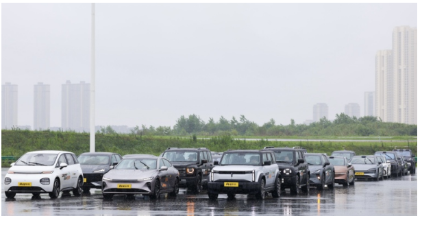 中國汽車需要什么樣的第三方測評？懂車帝夏測引領(lǐng)行業(yè)風(fēng)向