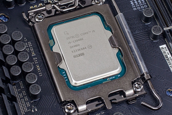 Intel：13/14代酷睿補(bǔ)丁幾乎無損性能！未來所有產(chǎn)品都安全