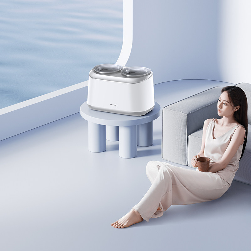 不手洗、不晾曬！小熊電器雙艙洗衣機(jī)：分區(qū)洗脫烘全搞定
