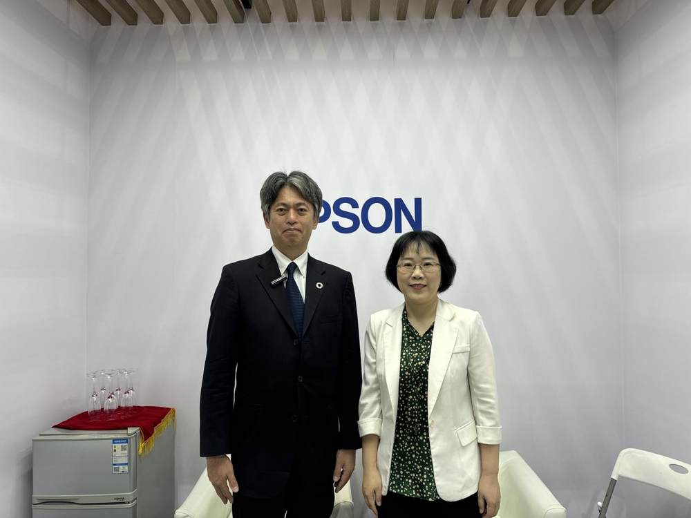 五專新質(zhì)、靈活配置，Epson CW-C8030高速行式彩色標(biāo)簽及吊牌打印機(jī)耀世登場！