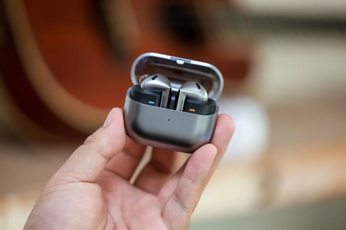 聽(tīng)歌追劇看電影 寒假必備三星Galaxy Buds3系列