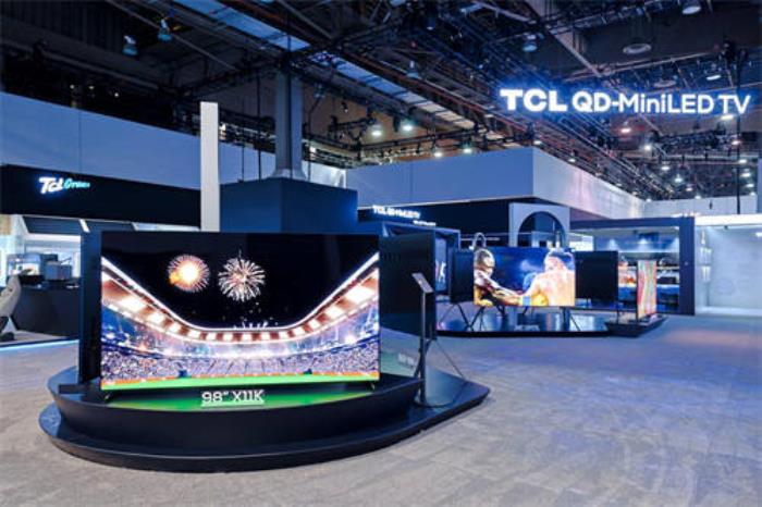 TCL實業(yè)CES 2025：屏顯科技引領(lǐng)，全品類智能終端展現(xiàn)頂尖科技力