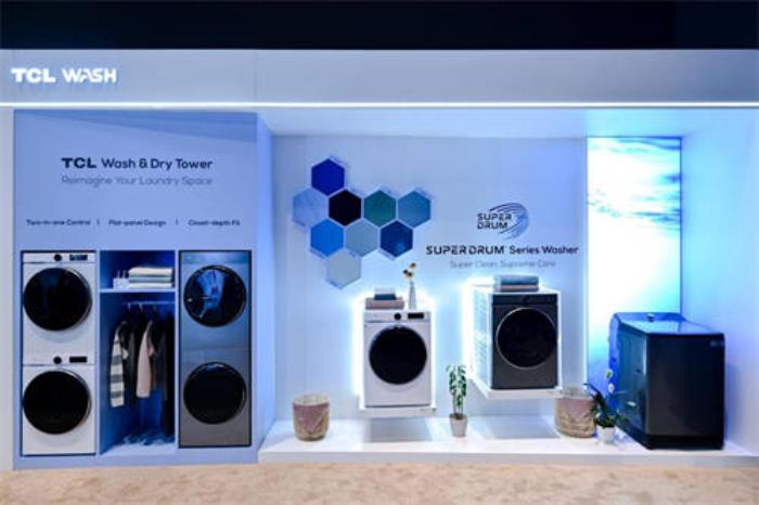 TCL實業(yè)CES 2025：屏顯科技引領(lǐng)，全品類智能終端展現(xiàn)頂尖科技力