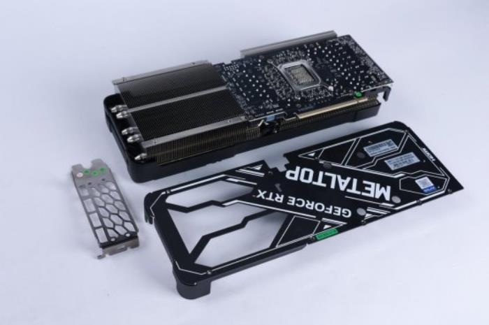 支持DLSS4，影馳 RTX 5080 金屬大師OC評測