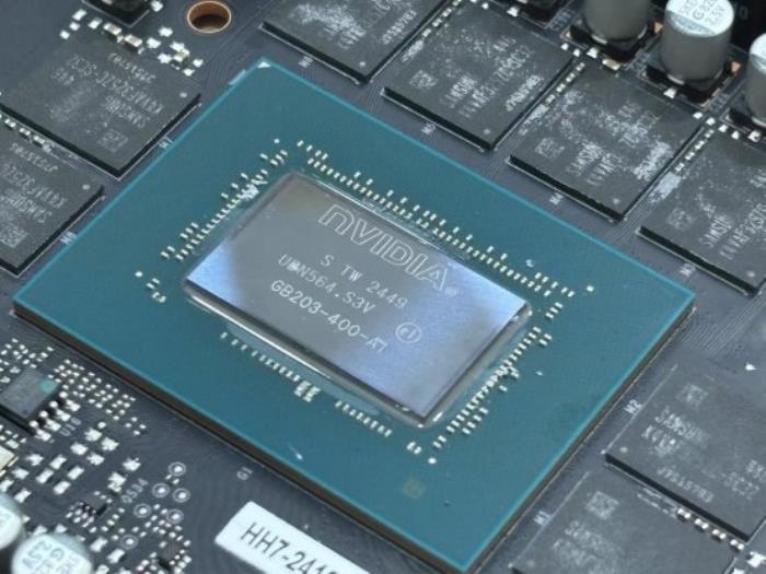 DLSS 4性能沖鋒，耕升 RTX 5080炫光 OC值得擁有