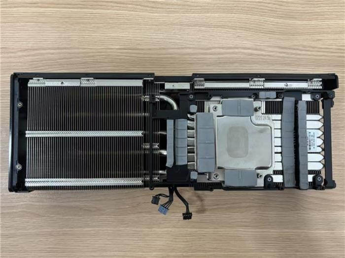 DLSS 4性能沖鋒，耕升 RTX 5080炫光 OC值得擁有