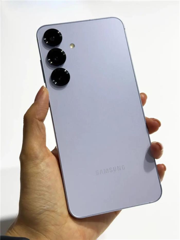 一句話讓手機替你搞定生活！看三星S25系列如何開啟AI新紀元？