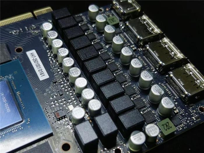 影馳 GeForce RTX 5070 Ti 金屬大師 OC評測：DLSS 4超強(qiáng)發(fā)揮