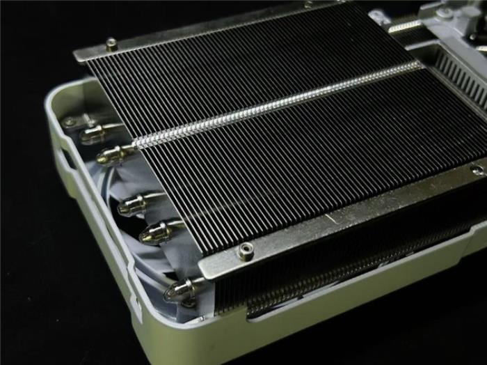 影馳 GeForce RTX 5070 Ti 金屬大師 OC評測：DLSS 4超強(qiáng)發(fā)揮