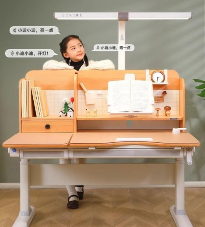 重新定義健康學(xué)習(xí)光環(huán)境 ，光明園迪D203潤眼臺燈震撼上市