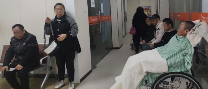 知名中醫(yī)專家張宗見教授赴盈康一生重慶華健友方醫(yī)院開展大型惠民義診暨學(xué)術(shù)交流活動(dòng)