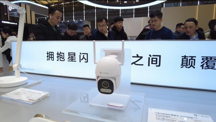 小豚當(dāng)家亮相2025上海華為智選鴻蒙智聯(lián)伙伴峰會(huì)與AWE展會(huì)，引領(lǐng)智能安防新未來(lái)