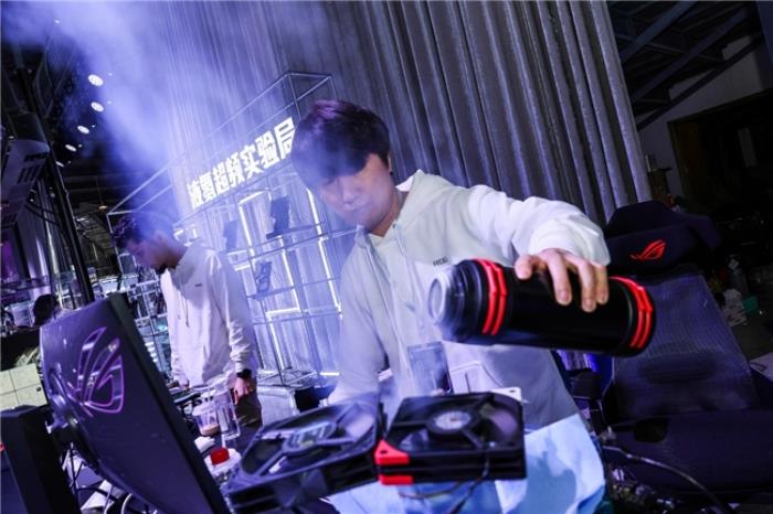 湘聚金字塔！華碩主板引爆ROG DAY 2025信仰狂歡