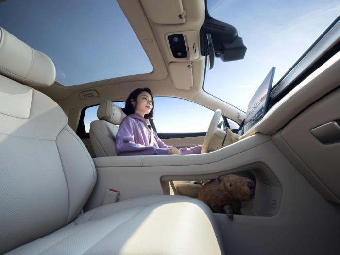 超值購車首選，問界新M5 Ultra用高品價(jià)比+智價(jià)比征服年輕用戶