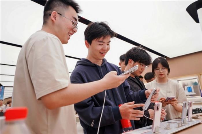 全國 29 城聯(lián)動(dòng)，一加 13T Pop-up 快閃活動(dòng)來襲