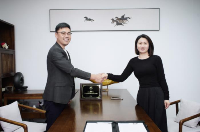 絕影XENJOY攜手別墅設(shè)計(jì)大師蔡晴：以空間美學(xué)重構(gòu)家庭健身的感知革命