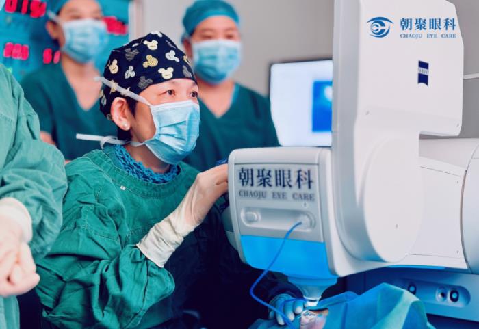 杭州朝聚眼科醫(yī)院完成浙江首例新全飛10秒掃描SMILE Pro手術(shù)
