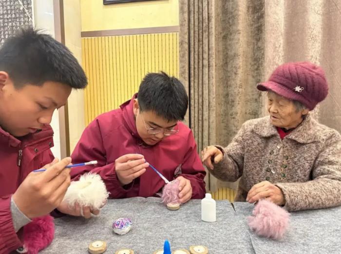 愛(ài)尋寶的年輕人，在抖音電商“趕大集”