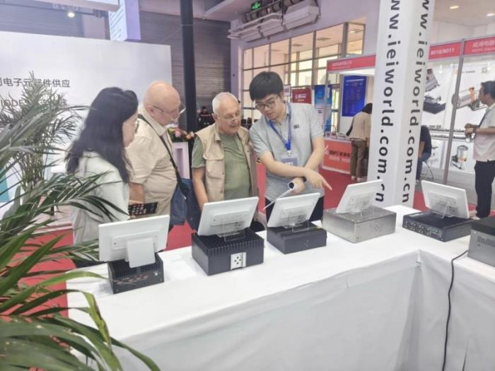 iEi威強(qiáng)電亮相北京AIAE Expo 2025，客戶云集共話智能工業(yè)未來