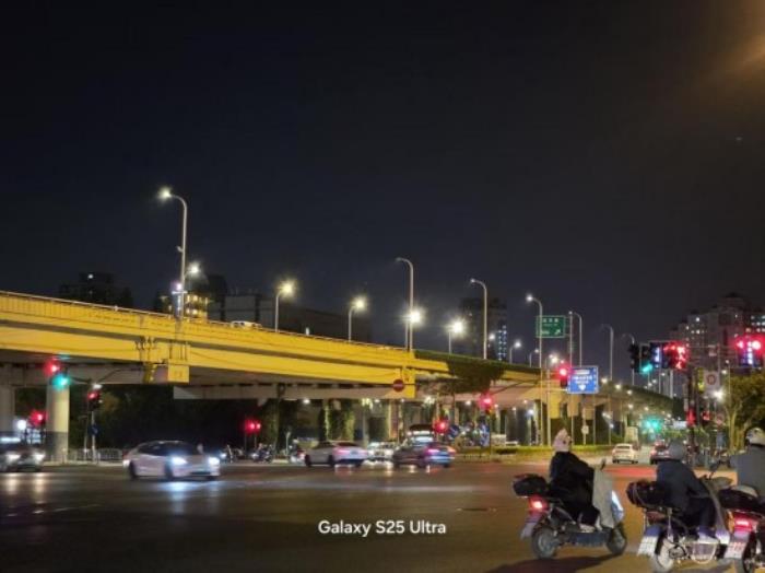 三星Galaxy S25 Ultra測評(píng)：重塑影像與AI體驗(yàn)新格局的安卓機(jī)皇