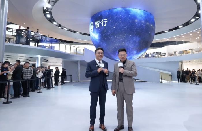 年輕人20萬級智能SUV首選，問界新M5 Ultra閃耀粵港澳車展
