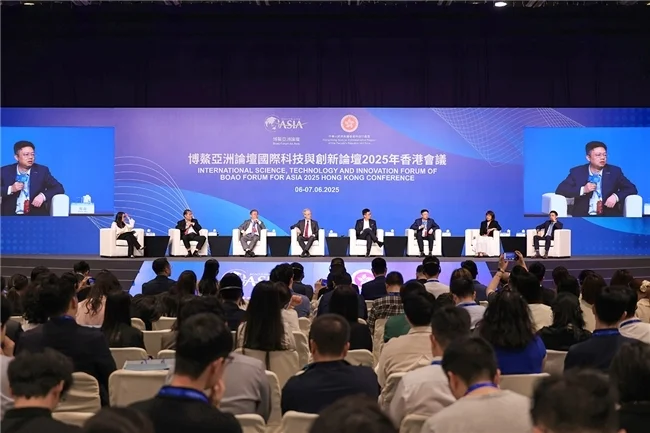 vivo出席博鰲亞洲論壇國(guó)際科技與創(chuàng)新論壇2025年中國(guó)香港會(huì)議，共話人工智能未來(lái)圖景