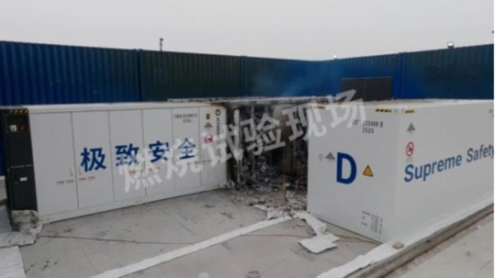 直擊SNEC丨全球首次開門燃燒試驗成功，海辰儲能用極限測試定義儲能安全新標桿