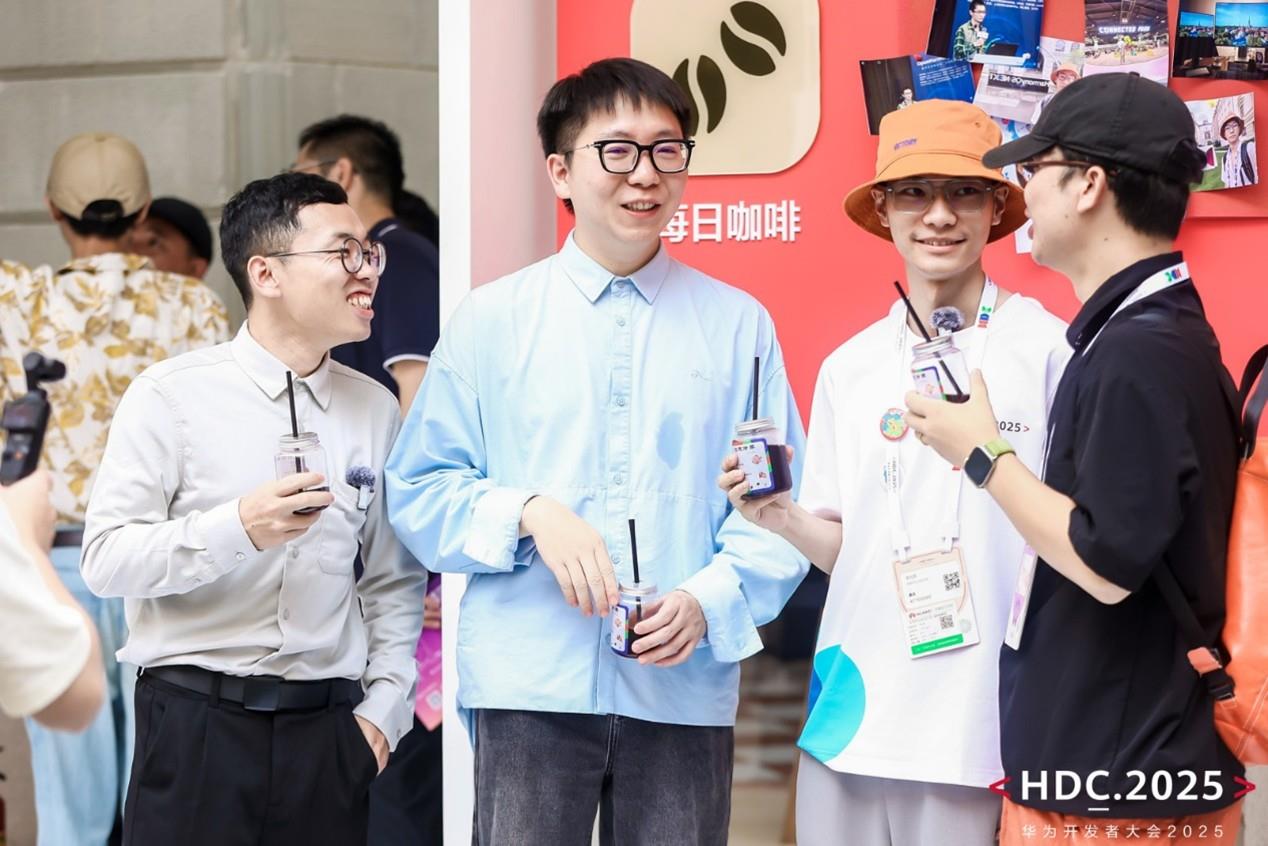當夢想站上C位：一群“鴻蒙合伙人”點燃HDC，定義屬于年輕開發(fā)者的時代！