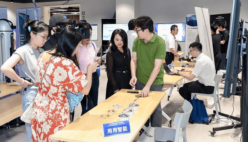 福田發(fā)布19款A(yù)I硬核產(chǎn)品，達(dá)成千萬(wàn)級(jí)訂單，成果亮眼！