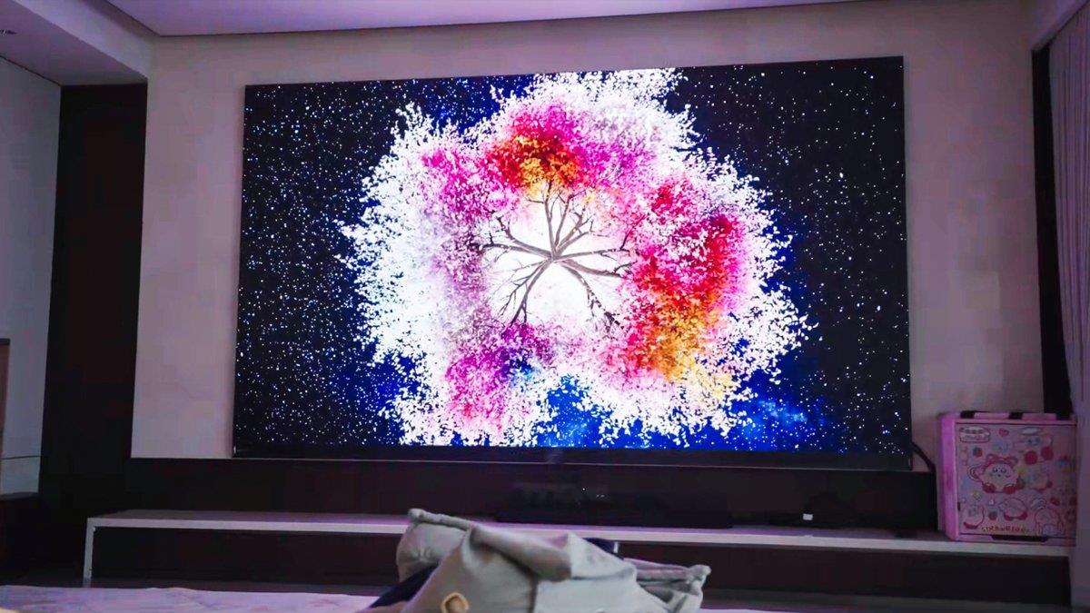 震撼開箱！全國(guó)首臺(tái)163吋海信UX Micro LED無界巨幕落戶深圳灣