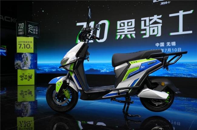 兩輪電動車搭載“碰一下”成趨勢：繼雅迪后，黑騎士也推出首款支付寶碰一下電動車，售價4299元起