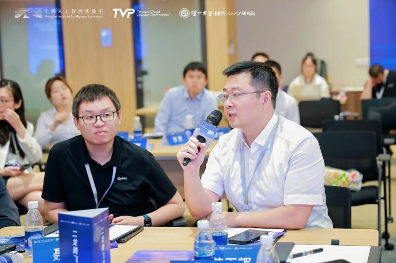 從具身智能到行業(yè)應(yīng)用，騰訊云攜業(yè)界專家共話AI新趨勢