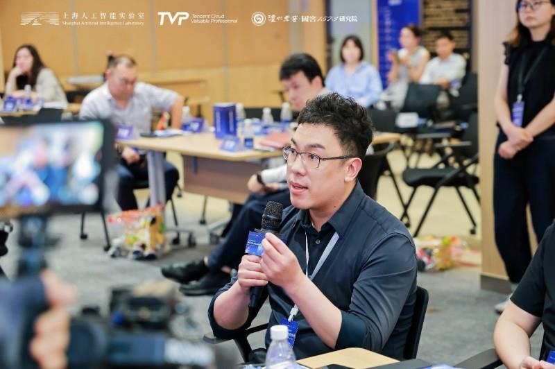 從具身智能到行業(yè)應(yīng)用，騰訊云攜業(yè)界專家共話AI新趨勢