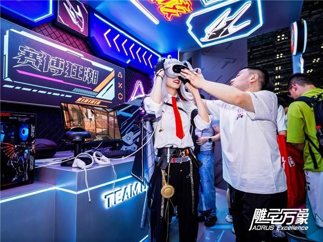 BW2025技嘉AORUS戰(zhàn)力全開，次元突破！硬核電競引爆文化狂潮