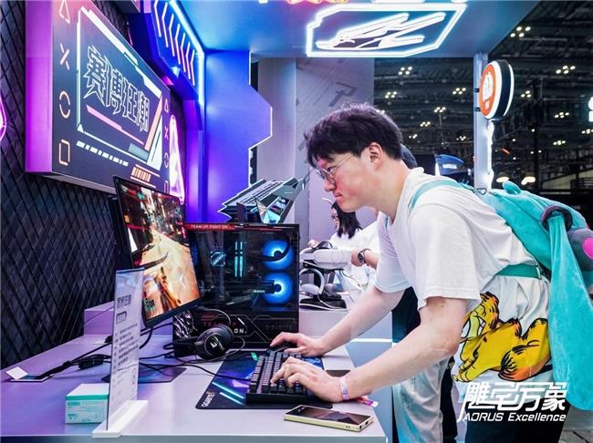 BW2025技嘉AORUS戰(zhàn)力全開，次元突破！硬核電競引爆文化狂潮