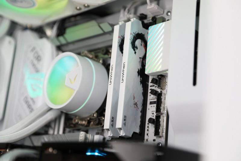 國(guó)韻性價(jià)比再攀高峰，云彣綾龍系列48GB DDR5內(nèi)存首測(cè)