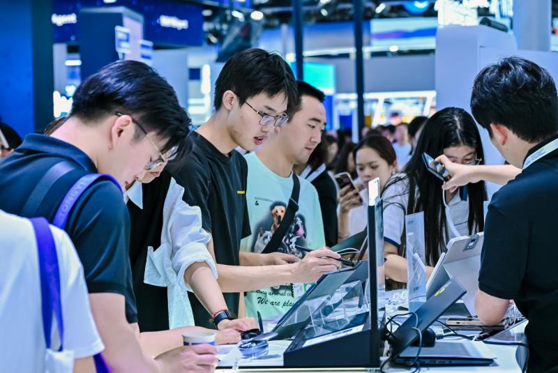 什么？這屆大學(xué)生的全能AI伙伴來(lái)啦！訊飛星火X1全新升級(jí)！